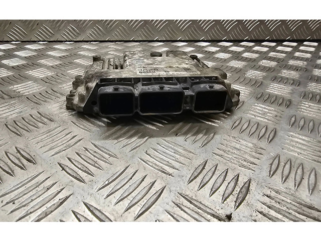 Блок управления двигателем Блок управления 3U7112A650SA, 0281011618 Mazda 3 I