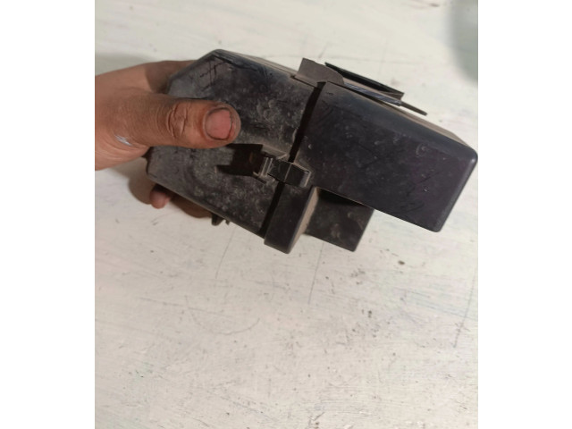 Блок предохранителей    Audi A3 S3 8L    