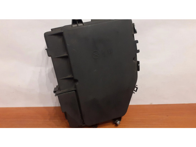 Pojistková skříňka Крышка ящика предохранителей 9578, A2475409500 Mercedes-Benz A W177 2019