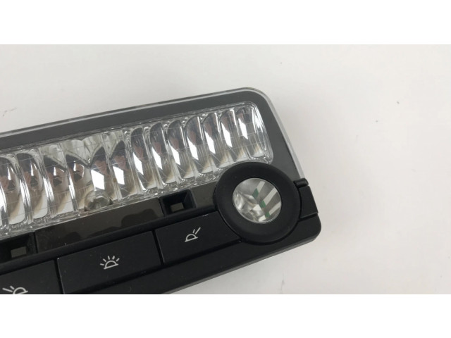 Фонарь освещения задних мест