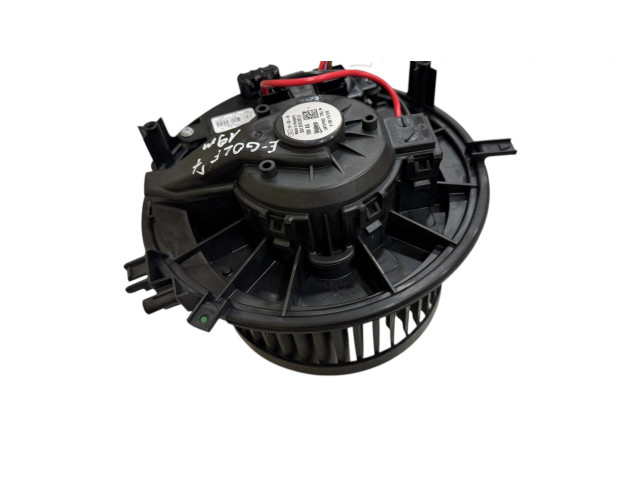 Вентилятор печки    5Q1819021E, 0130115576   Volkswagen e-Golf