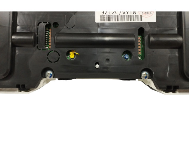 Pojistková skříňka 3ZL2C Nissan Pulsar 2018