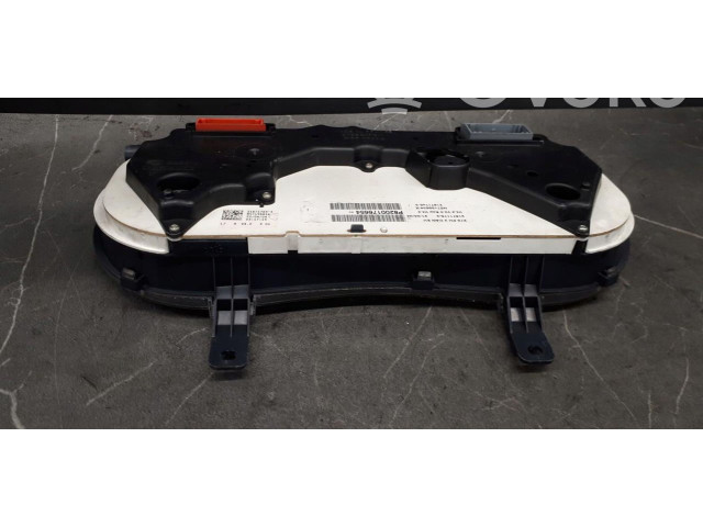 Přístrojová deska Nissan Kubistar 2014 P8200176654B