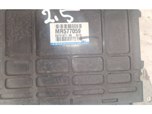 Řídící jednotka MR577059 Mitsubishi Pajero 2003