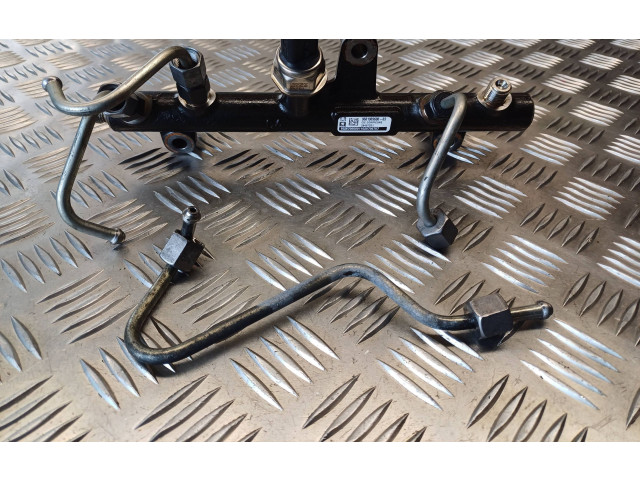 Топливная рампа 9681909680, 9663305480 Ford S-MAX для двигателя D4204T