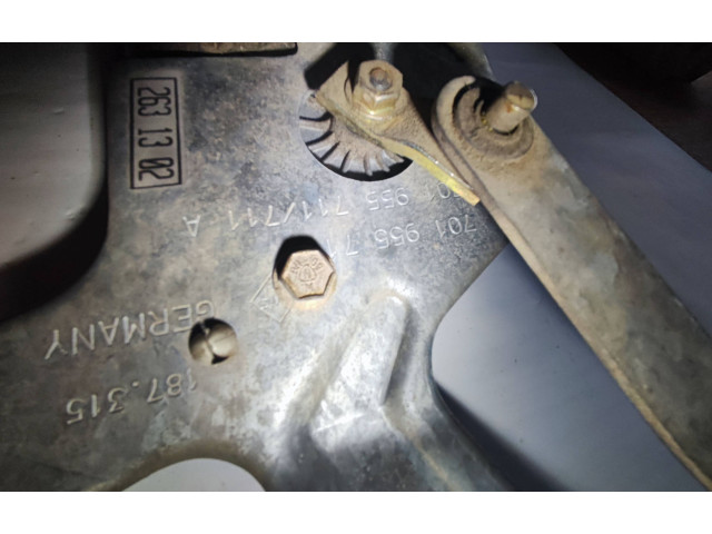 Моторчик заднего дворника 701955713A, 40359412    Volkswagen Transporter - Caravelle T4