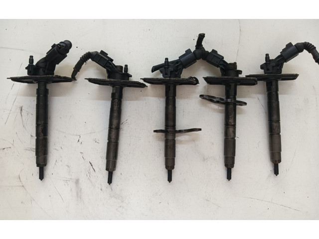 Vstřikovač 059130277q   Audi A8 S8 D3 4E     