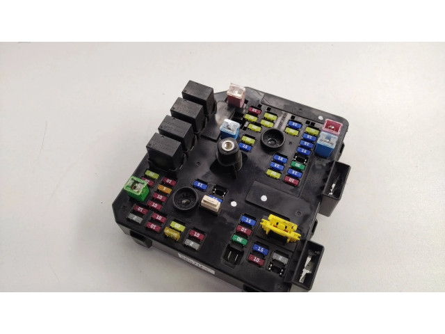 Блок предохранителей 95903657, 3657U   Chevrolet Captiva    