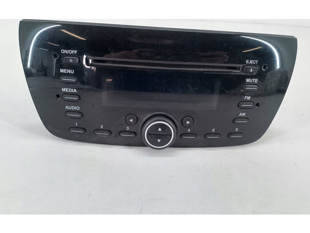 Радио/ проигрыватель CD/DVD / навигация 0520465460   Opel Combo 