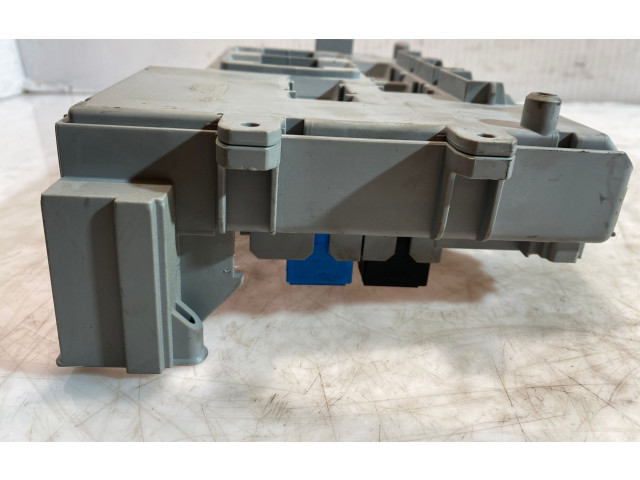 Pojistková skříňka 10688710, 690662102 Audi A4 S4 B8 8K 2009