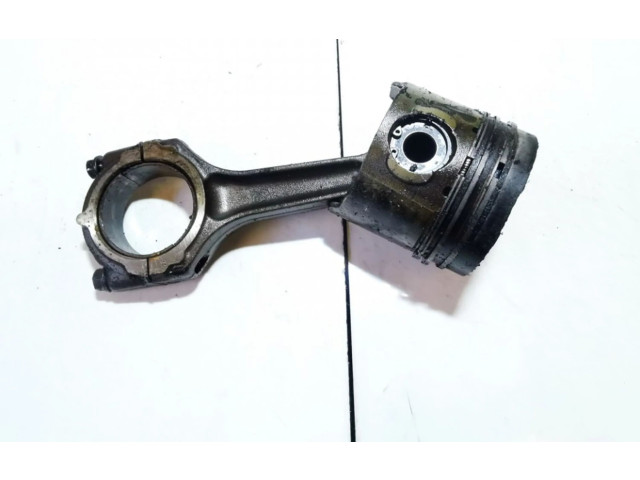 Поршень с шатуном Renault Scenic I