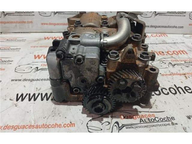 Масляный насос     Volkswagen PASSAT B6 