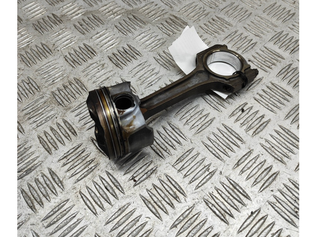 Píst Ford Fiesta YYJB