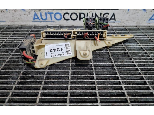 Блок предохранителей 8371884 Alpine B10 E39