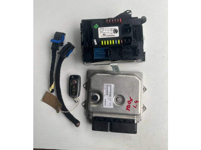 Рулевая рейка  Блок управления двигателя 55260938, 8T0VCGC5R   Fiat 500X 2014 -  года