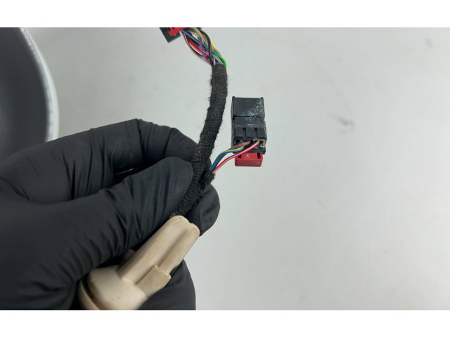 Зеркало электрическое Volkswagen Golf VIII 2019 - года