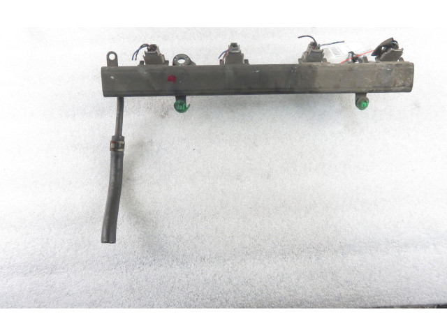 Vstřikovací lišta Suzuki Ignis M13A