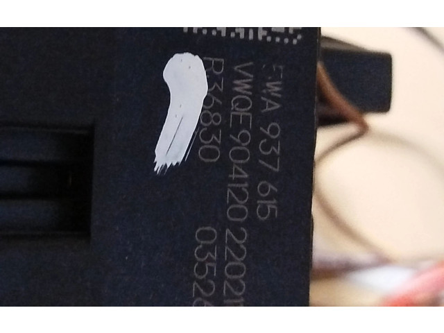 Блок предохранителей 5WA937615   Audi A3 8Y    