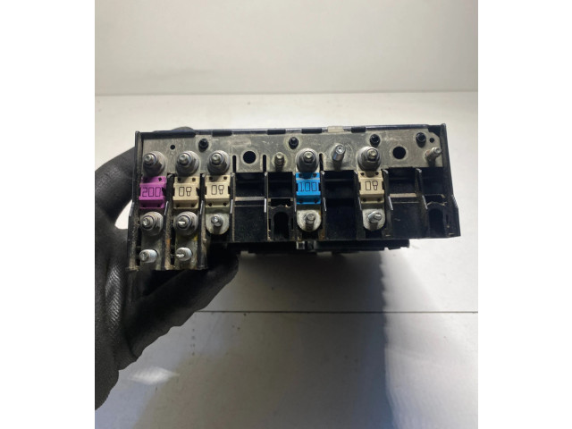 Блок предохранителей 1K0937124K   Volkswagen Touran I    