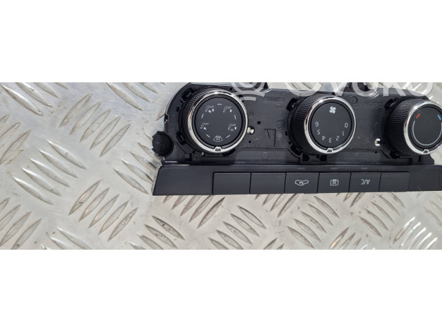 Блок управления климат-контролем 5E0820047 Skoda Rapid (NH)