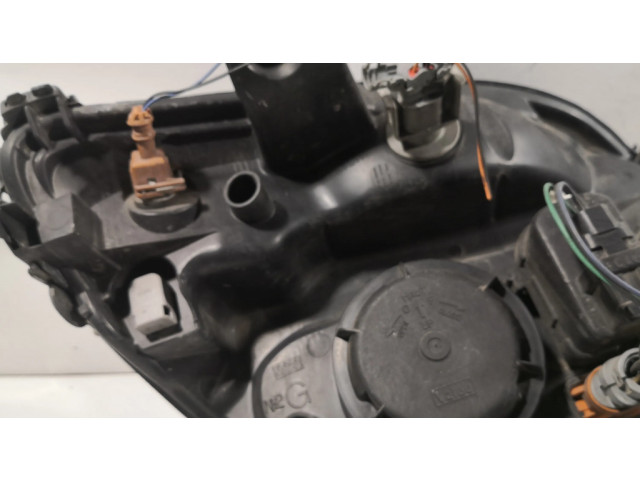 Передняя фара