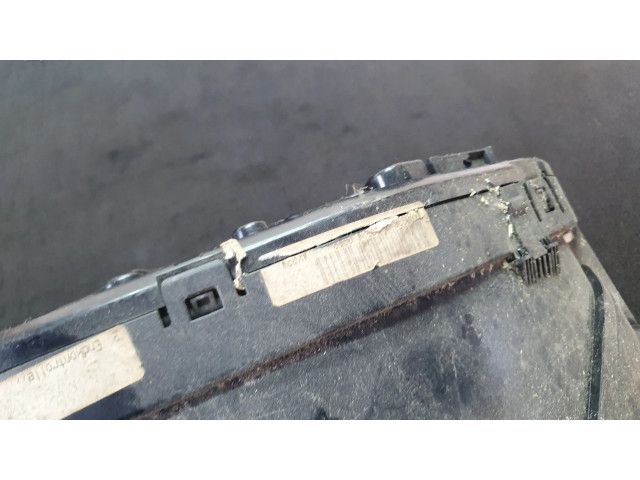 Přístrojová deska Mercedes-Benz E W210 2000 A2105404947, 88311256