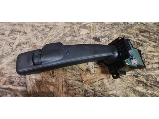 Ручка стеклоочистителей    Volvo C30