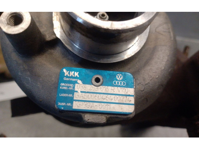 Турбина Volkswagen Golf SportWagen 038253016R, KP39A0011 для двигателя BKC
