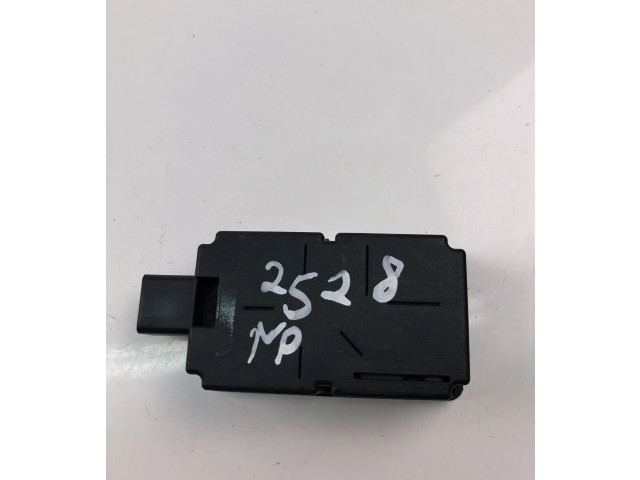 Блок управления 31252988   Volvo V70