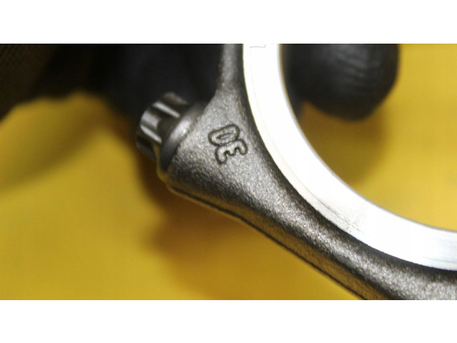  Поршень с шатуном    Audi A6 C7  