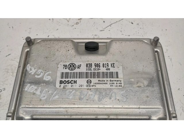 Блок управления двигателя 038906019KE, 0281011201 Skoda Superb B5 (3U)