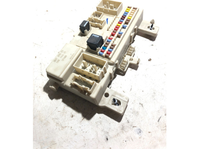 Блок предохранителей 31254900, 00118501   Volvo V50    