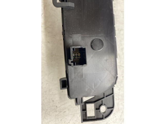 Блок управления климат-контролем    Peugeot Partner III