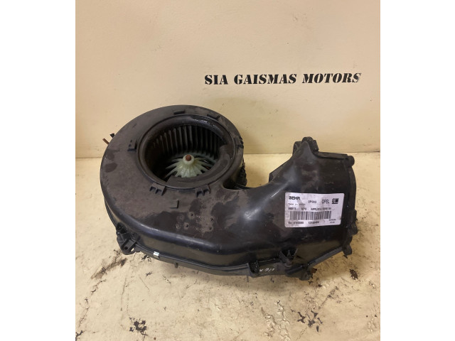 Вентилятор печки 13149484 Opel Meriva A