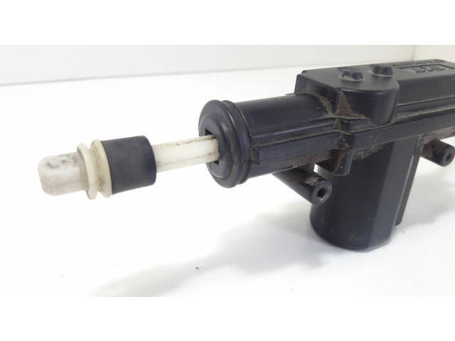 Двигатель центрально замка