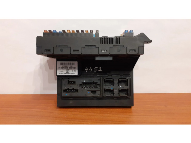 Блок предохранителей 4452, 2115456101 Mercedes-Benz E W211