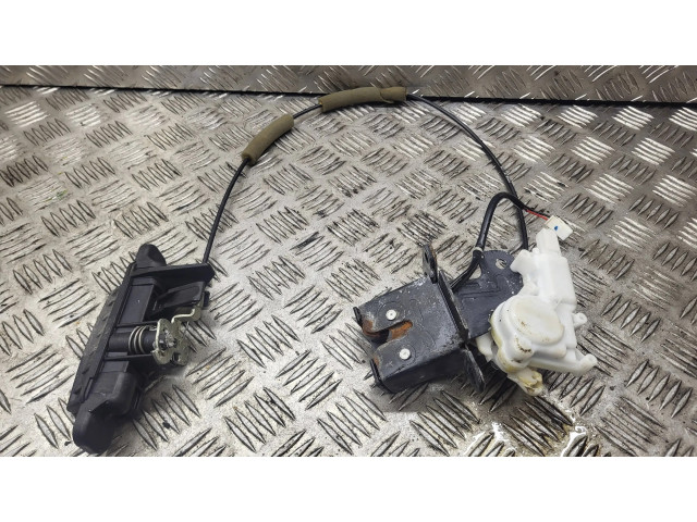 Замок багажника Mazda 3 I 2007-2008 года