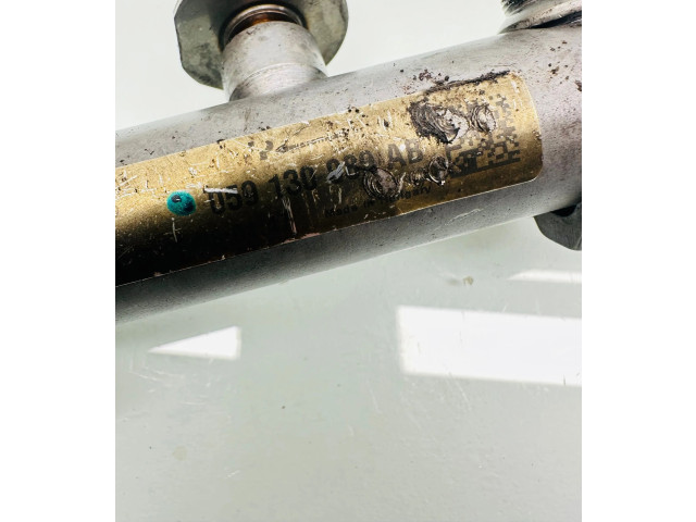 Vstřikovací lišta 05913089ab Audi Q7 4L