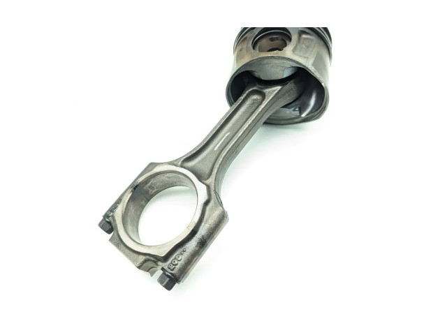 Píst A22DM Opel Antara A22DM