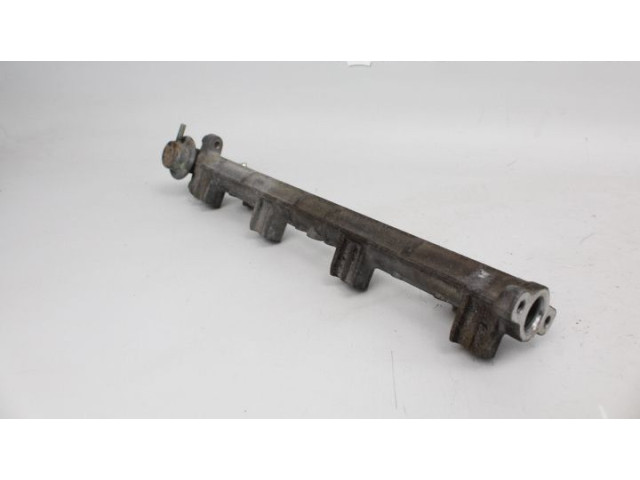 Топливная рампа    Mitsubishi Lancer  