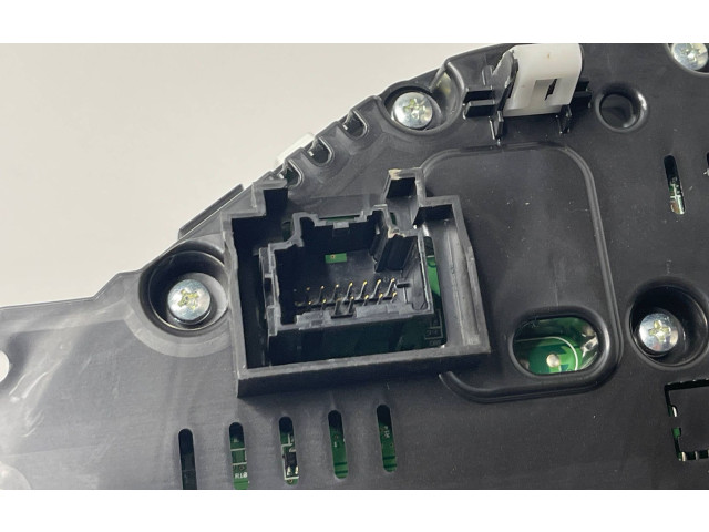 Přístrojová deska Ford Mustang VI 2022 NR3T10849EA, MX1574108891