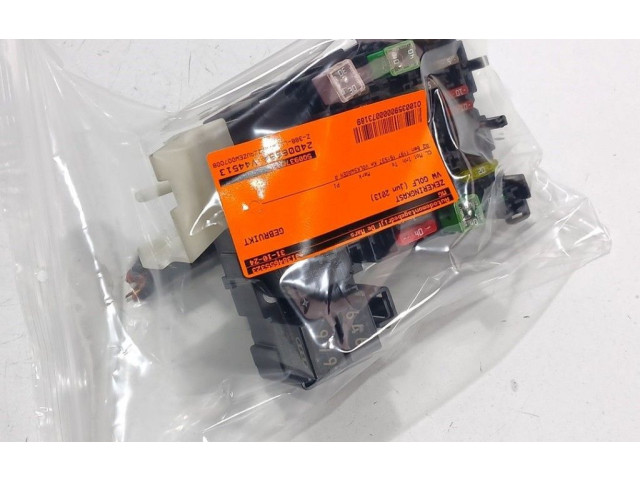 Блок предохранителей     Volkswagen Golf VII    