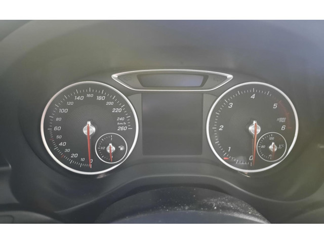 Přístrojová deska Mercedes-Benz GLA W156 2021 A1569005304