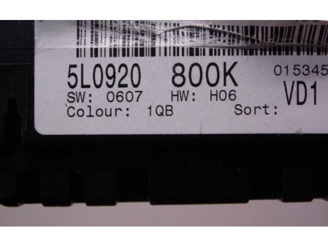 Geschwindigkeitsmesser Cockpit 5L0920800K   Skoda Yeti (5L)