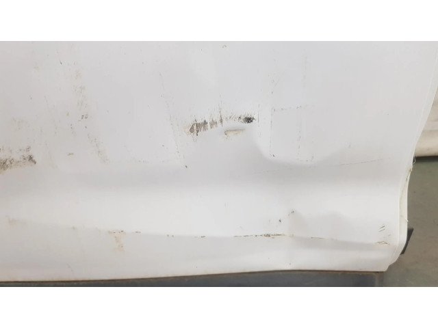 Задняя дверь