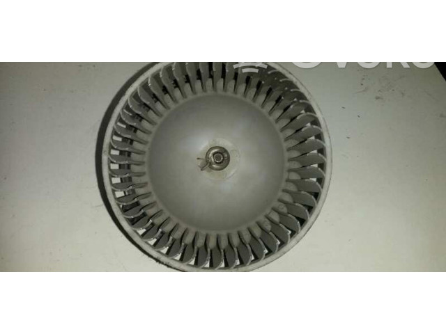 Вентилятор печки Mitsubishi L200