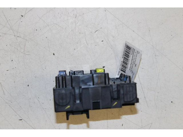 Блок предохранителей Jeep Renegade