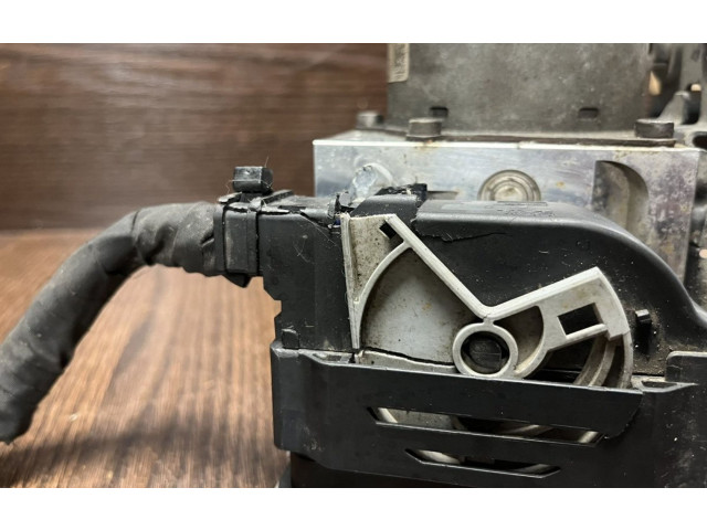 Jednotka ABS 3Q0614517H, 3Q0614517H Volkswagen PASSAT B8 USA 2015