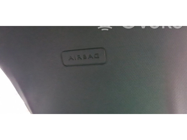 Боковая подушка безопасности    Peugeot 2008 II