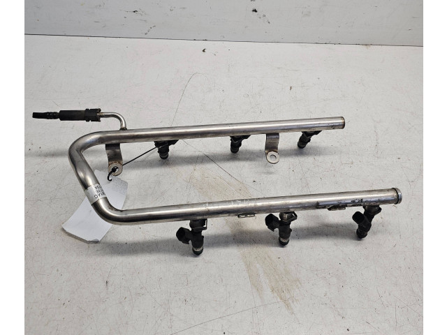 Vstřikovací lišta 1581AC Chrysler Pacifica